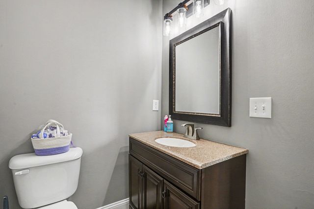 942 Meadow Dr., Loris, SC 29569