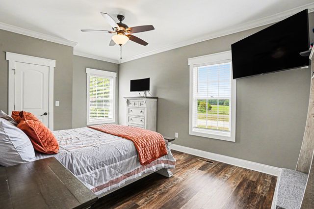 942 Meadow Dr., Loris, SC 29569