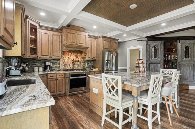 942 Meadow Dr., Loris, SC 29569