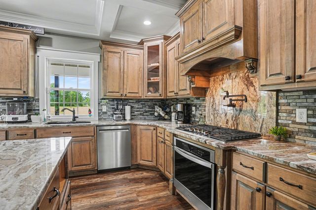 942 Meadow Dr., Loris, SC 29569