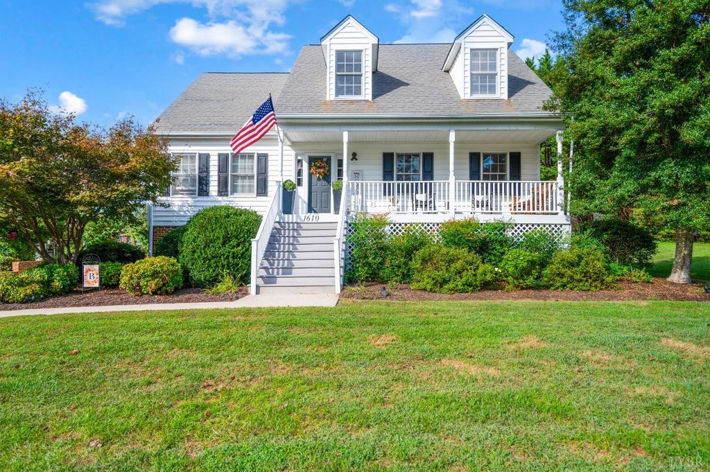 1610 Meadow Down Drive, Forest, VA 24551