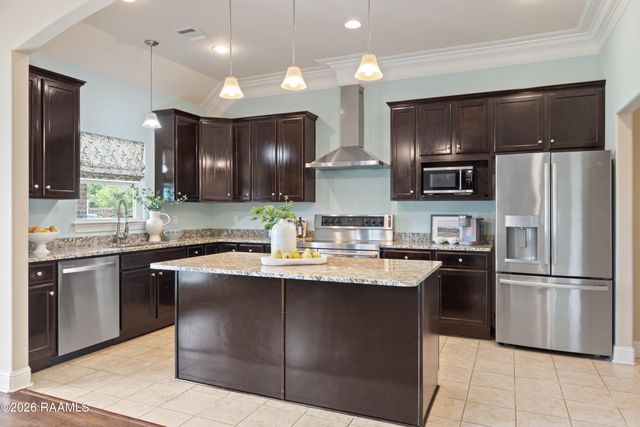 208 Psalm Court, Youngsville, LA 70592