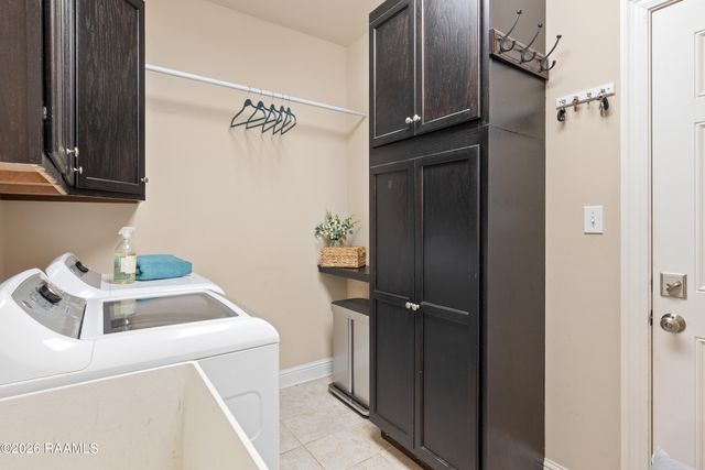 208 Psalm Court, Youngsville, LA 70592
