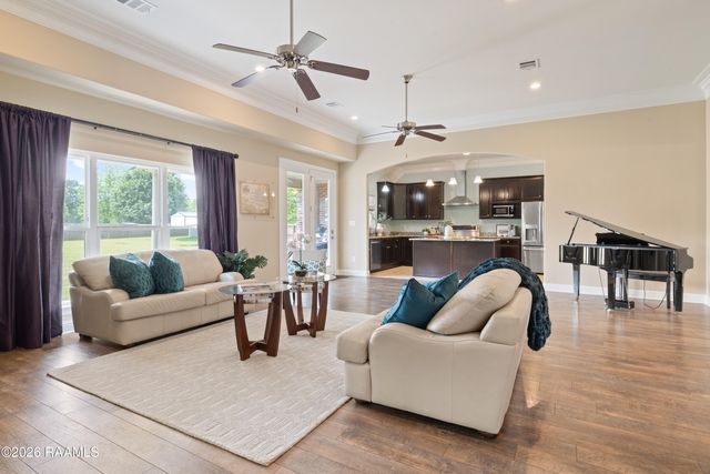 208 Psalm Court, Youngsville, LA 70592