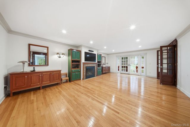 57 Woodland Drive, Barryville, NY 12719