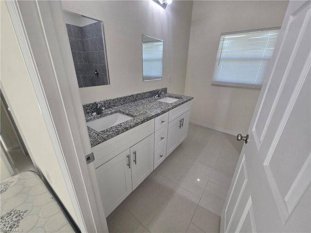 2709 25th ST SW, Lehigh Acres, FL 33976