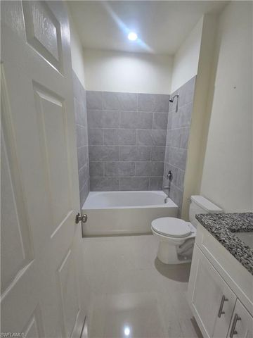 2709 25th ST SW, Lehigh Acres, FL 33976