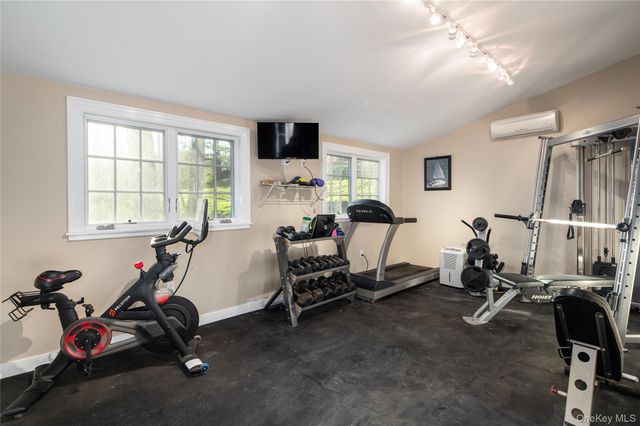 516 Pound Ridge Road, Bedford, NY 10506