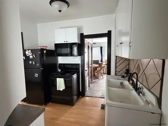 1000 W 29TH ST, Cheyenne, WY 82009