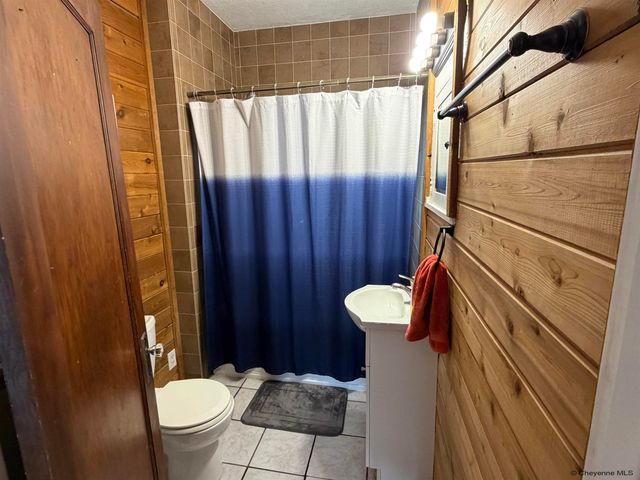 1000 W 29TH ST, Cheyenne, WY 82009