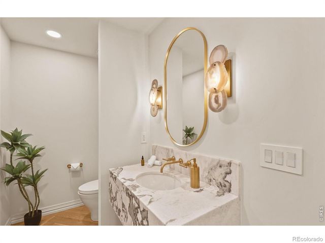 274 Vine Street, Denver, CO 80206