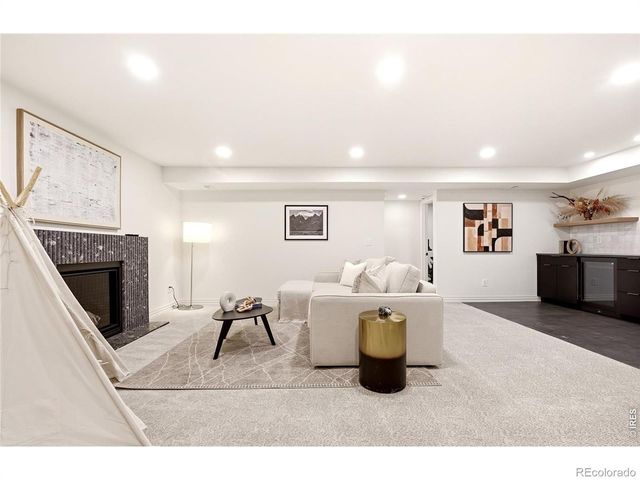 274 Vine Street, Denver, CO 80206