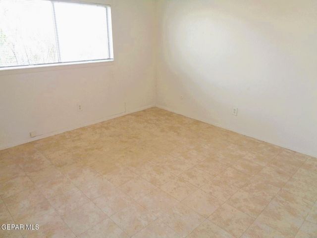 3028 E Glen Drive A, El Paso, TX 79936