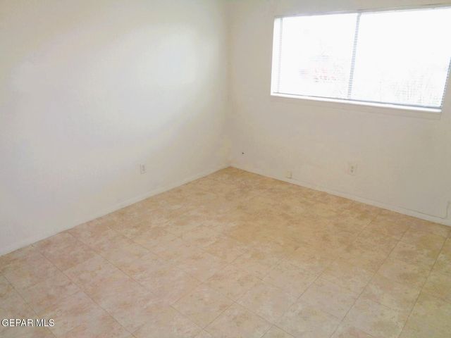 3028 E Glen Drive A, El Paso, TX 79936