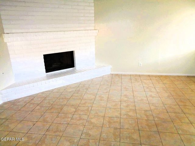 3028 E Glen Drive A, El Paso, TX 79936