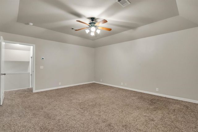 221 Bear Trail, Waxahachie, TX 75165