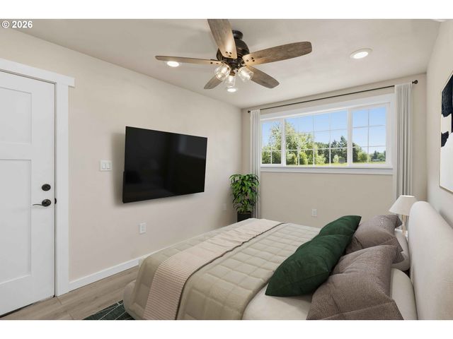 204 CONGER Rd, Castle Rock, WA 98611