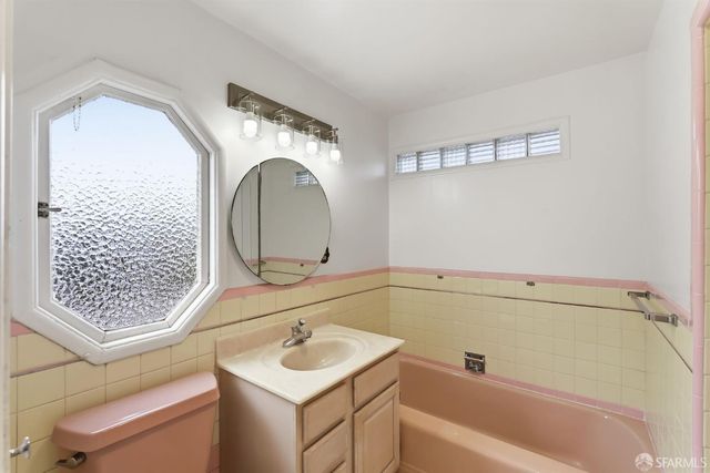 98 Lake Forest Drive, Daly City, CA 94015