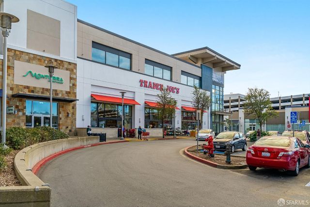 98 Lake Forest Drive, Daly City, CA 94015