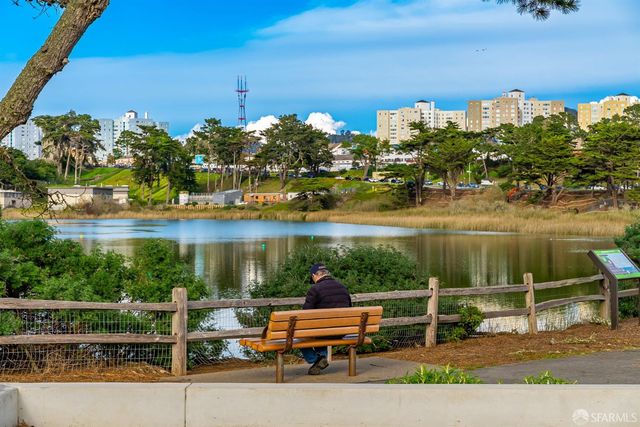 98 Lake Forest Drive, Daly City, CA 94015