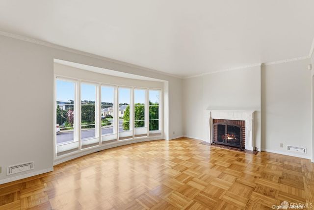 98 Lake Forest Drive, Daly City, CA 94015