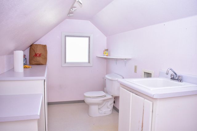 1114 -1116 Reddy Avenue, Medford, OR 97504