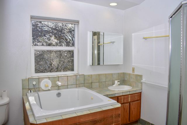 1114 -1116 Reddy Avenue, Medford, OR 97504