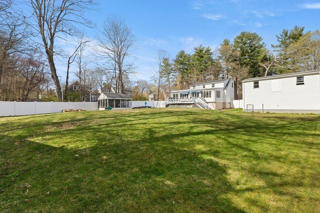 14 Mill St, North Reading, MA 01864