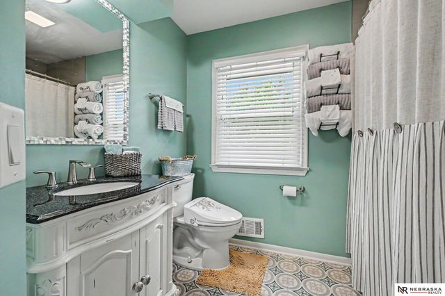 12304 Grey Fawn, Omaha, NE 68154