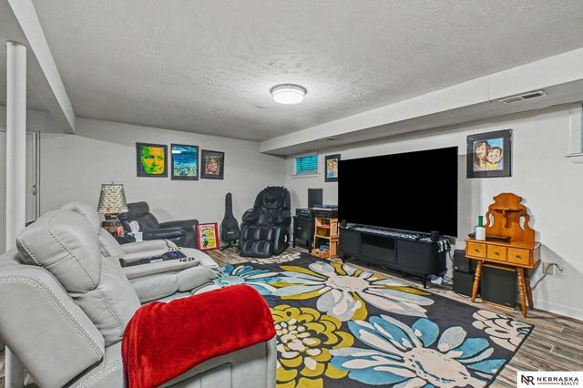 12304 Grey Fawn, Omaha, NE 68154