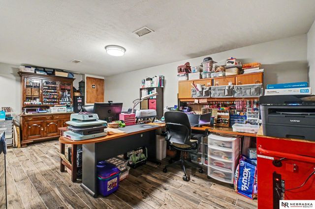 12304 Grey Fawn, Omaha, NE 68154