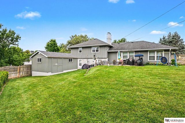 12304 Grey Fawn, Omaha, NE 68154