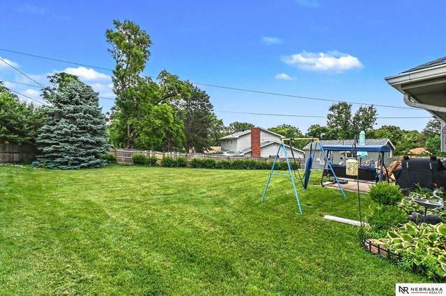12304 Grey Fawn, Omaha, NE 68154