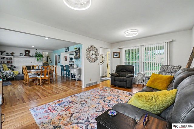 12304 Grey Fawn, Omaha, NE 68154