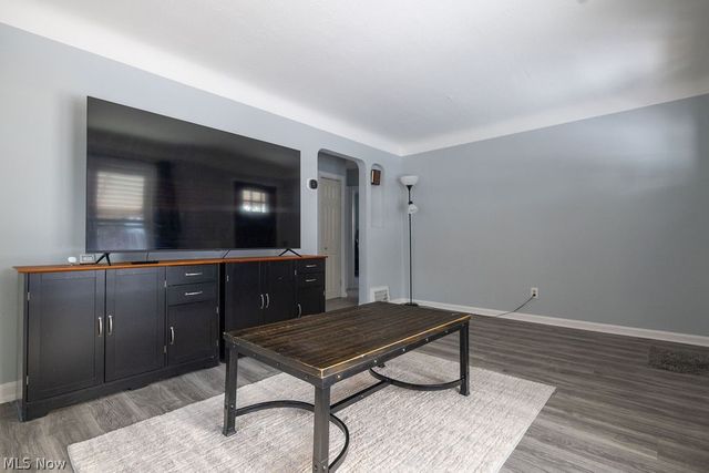 3106 Grovewood Avenue, Parma, OH 44134