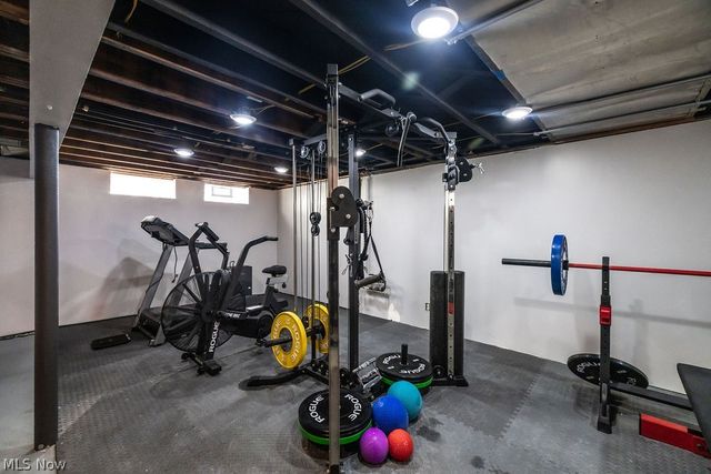 3106 Grovewood Avenue, Parma, OH 44134