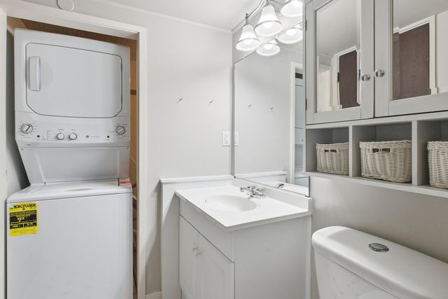 2411 Packard Street 53E, Ann Arbor, MI 48104