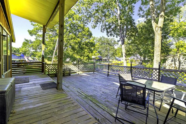 148 Sandpiper Dr, Livingston, TX 77351