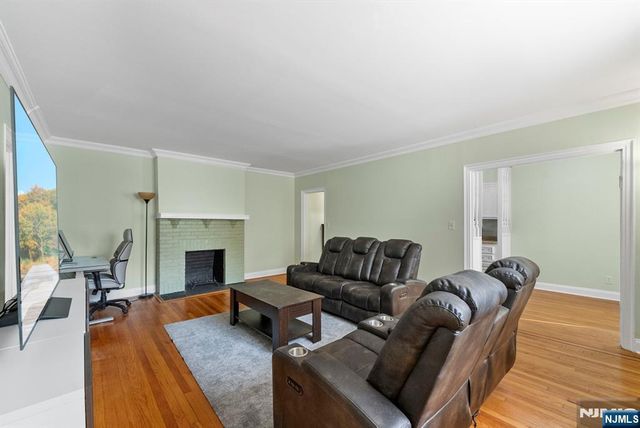 100 E Palisade Avenue B22, Englewood, NJ 07631