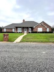 903 Van Winkle Circle, Athens, TX 75751