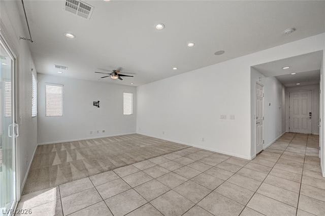 7841 Blue Lake Peak Street, Las Vegas, NV 89166