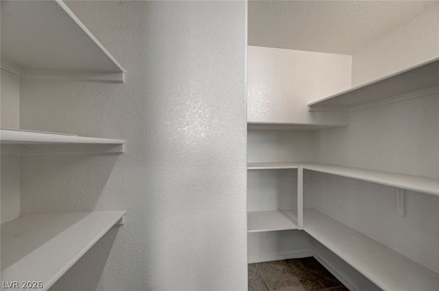 7841 Blue Lake Peak Street, Las Vegas, NV 89166