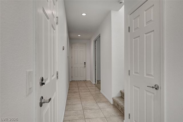 7841 Blue Lake Peak Street, Las Vegas, NV 89166