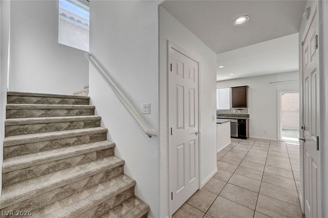 7841 Blue Lake Peak Street, Las Vegas, NV 89166