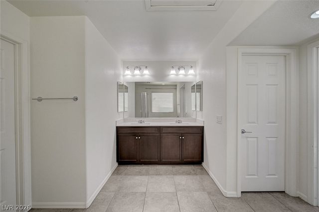 7841 Blue Lake Peak Street, Las Vegas, NV 89166