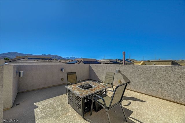 7841 Blue Lake Peak Street, Las Vegas, NV 89166