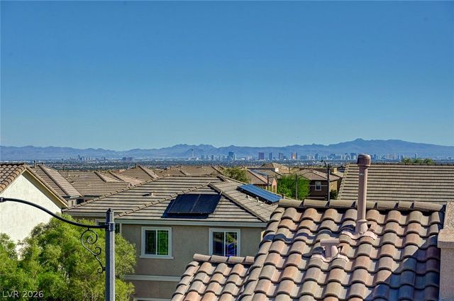 7841 Blue Lake Peak Street, Las Vegas, NV 89166