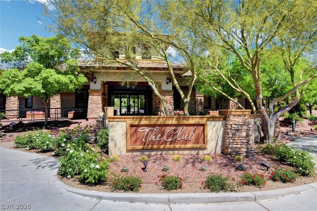 7841 Blue Lake Peak Street, Las Vegas, NV 89166