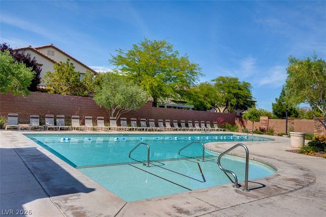 7841 Blue Lake Peak Street, Las Vegas, NV 89166