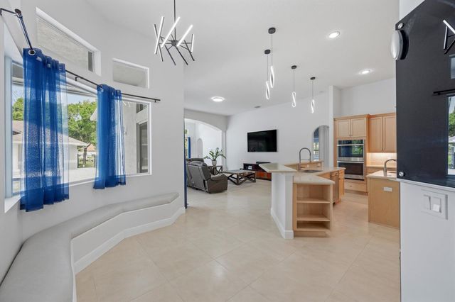 17038 N 61st Pl Place N, Loxahatchee, FL 33470